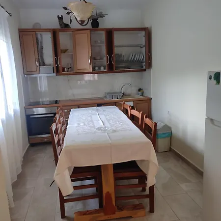 Apartment Shefqeti