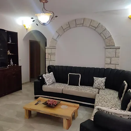 Apartment Shefqeti *